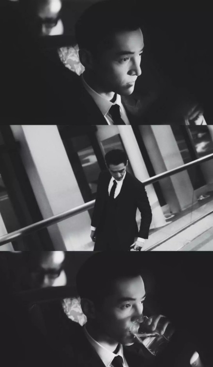 来一发胡歌的帅照吧，感觉就是二次元忧郁男神穿越了[害羞][悲伤]