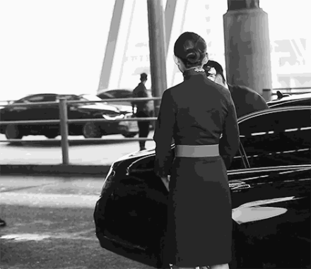 来一发胡歌的帅照吧，感觉就是二次元忧郁男神穿越了[害羞][悲伤]