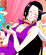 海贼女帝王下七武海 波雅汉考克花痴表情九枚！[花心][害羞]