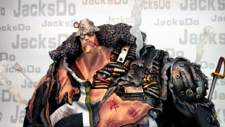 【手办欣赏】这个#熊#细节太赞，分分钟让我们热血，那为了自己的信念不惜牺牲的特质~！[嘻嘻]