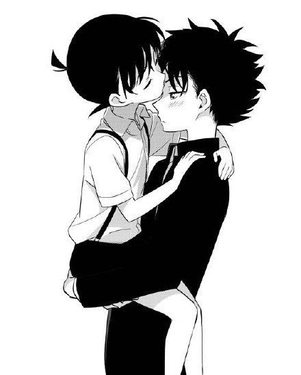 日本画师笔下黑白风的柯南基德系列[嘻嘻]
最萌身高差CP[害羞]