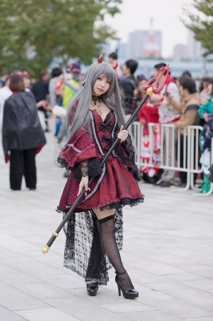 岛国coser enako御台场万圣节游行[花心]
这是下了一番功夫呀[嘻嘻]