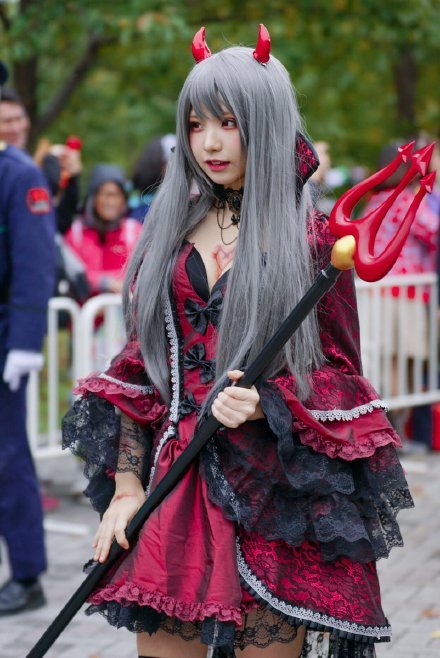 岛国coser enako御台场万圣节游行[花心]
这是下了一番功夫呀[嘻嘻]