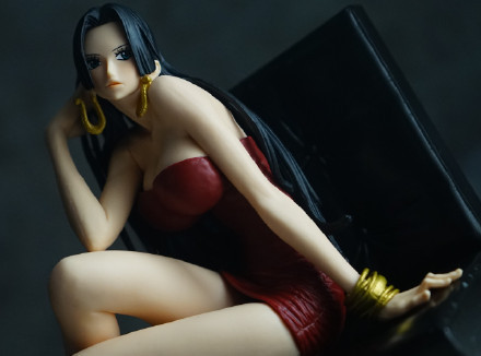 波雅汉考克完美身材手办大赏[害羞]
哀家做什么都会被原谅，因为哀家是最美丽的[花心]