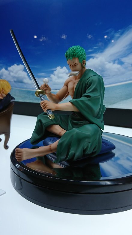 MH展会图：这款 POP 索隆简直是帅呆爱不释手啊！[嘻嘻]