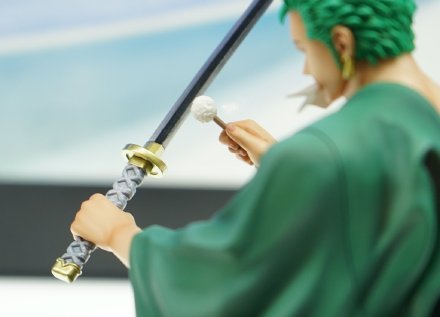 MH展会图：这款 POP 索隆简直是帅呆爱不释手啊！[嘻嘻]