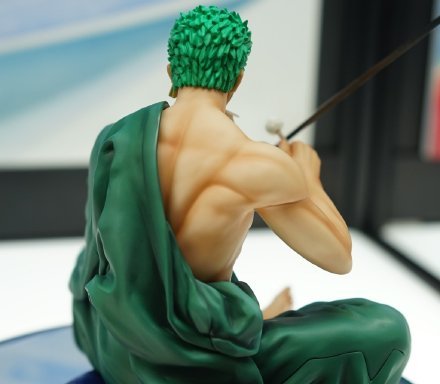 MH展会图：这款 POP 索隆简直是帅呆爱不释手啊！[嘻嘻]