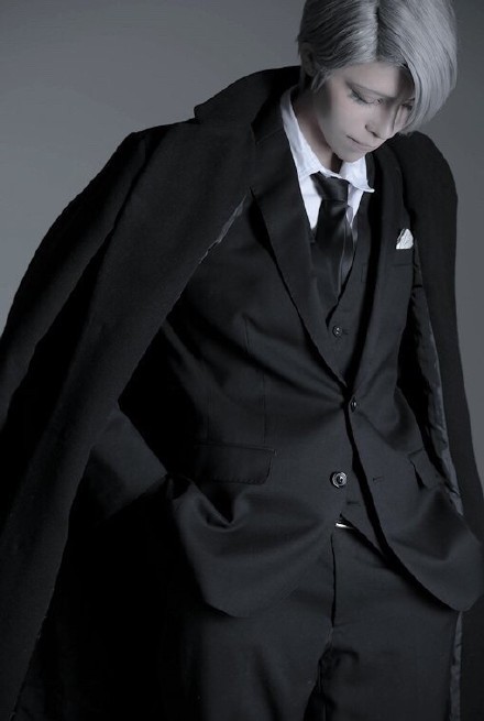 冰上的尤里神 cos，最近这部漫很火呀！[思考]