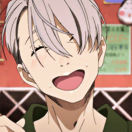 冰上的尤里心形嘴的维克托[可怜]
腐女们有没有想上去咬一口[害羞]