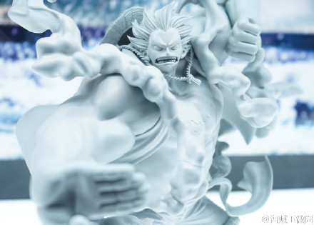 路飞四挡超帅气手办[嘻嘻]
感觉有点像中国寺庙里面的天王[思考]