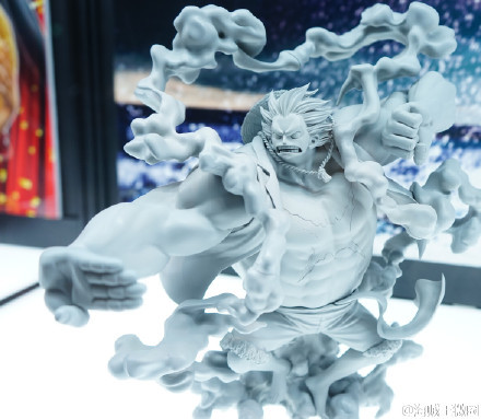 路飞四挡超帅气手办[嘻嘻]
感觉有点像中国寺庙里面的天王[思考]