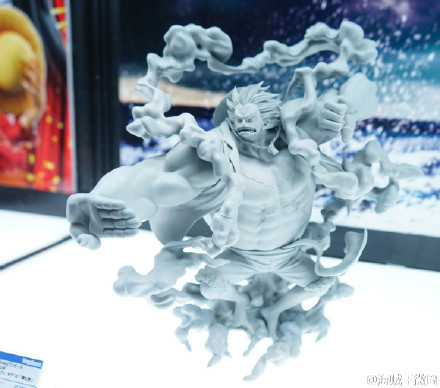 路飞四挡超帅气手办[嘻嘻]
感觉有点像中国寺庙里面的天王[思考]