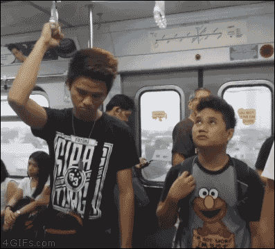 艺术源于生活[哈哈]
看着你含情脉脉的眼神，我忍不住娇羞[害羞]