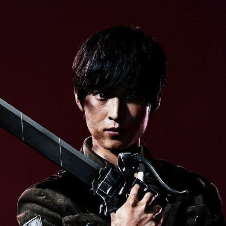 进击的巨人 舞台剧，海报、部分角色定妆照公开[嘻嘻]