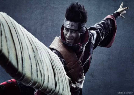 火影新年舞台剧，这个装扮绝对是cosplay的典范呀！[哈哈]
鬼鲛、迪达拉、阿飞，太帅了[哈哈]