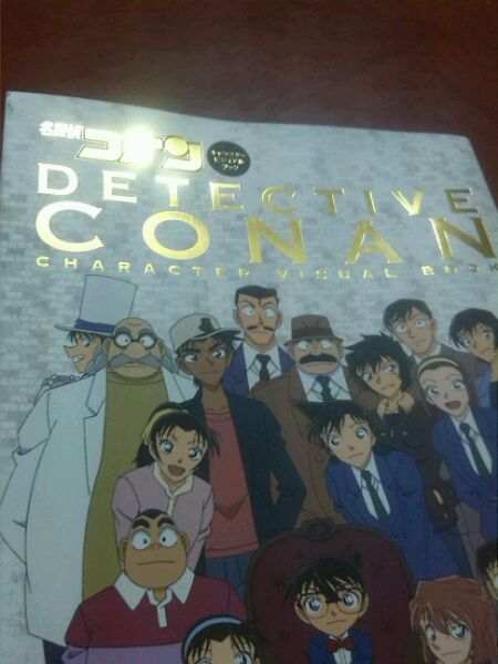 网友购买的柯南原版画集，附赠海报和原画，羡慕犹如滔滔江水 (✿✪‿✪｡)ﾉ