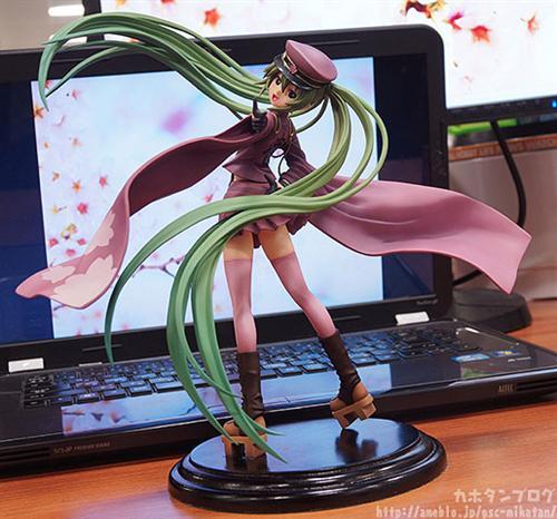 FREEIN出品，初音未来千本樱MV造型精美手办军服版组图大赏。