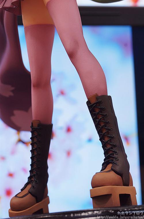 FREEIN出品，初音未来千本樱MV造型精美手办军服版组图大赏。