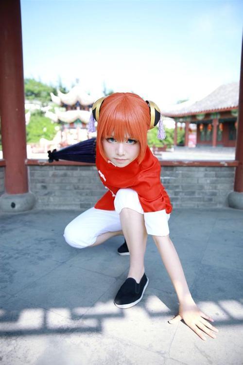 【高还原度】 夜兔神乐 红白功夫装Cos  CN夏旬 摄影 喵爸   http://weibo.com/u/2212184804 o(*￣▽￣*)ブ