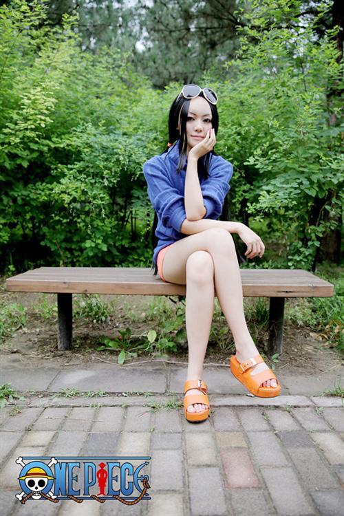 妮可罗宾Cosplay 原作 One Piece Film Z cn:  大锤 staff摄影：颓叔  疯熊  断肠仁化妆：大锤后期：大锤  http://bcy.net/coser/detail/1416/10361 (￣ε￣*)