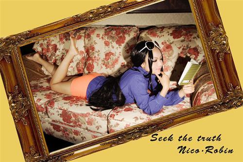 妮可罗宾Cosplay 原作 One Piece Film Z cn:  大锤 staff摄影：颓叔  疯熊  断肠仁化妆：大锤后期：大锤  http://bcy.net/coser/detail/1416/10361 (￣ε￣*)