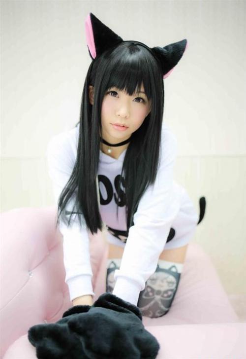 元旦福利第二弹：妹子大秀自拍长腿黑丝惹人爱(✿✪‿✪｡)ﾉ ，祝大家元旦快乐，幸福成双