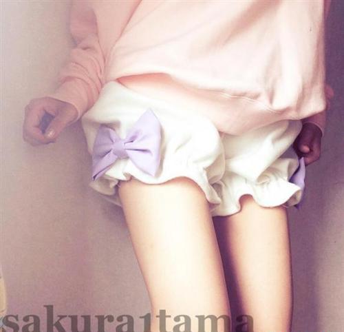 元旦福利第二弹：妹子大秀自拍长腿黑丝惹人爱(✿✪‿✪｡)ﾉ ，祝大家元旦快乐，幸福成双