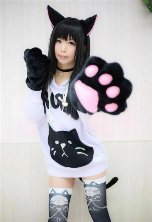 元旦福利第二弹：妹子大秀自拍长腿黑丝惹人爱(✿✪‿✪｡)ﾉ ，祝大家元旦快乐，幸福成双