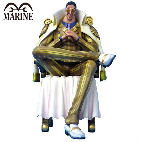 由玩具公司PLEX所推出的海贼王ARCHIVE COLLECTIONS系列,继第一弹青雉、第二弹赤犬后终于推出第三弹黄猿。黄猿是海军三大将之一,拥有闪光果实能力,能够化身闪光以极快的速度给对手致命一击,但本身造型却是个看起来令人厌恶的老头,说话语调也非常缓慢,与攻击型态形成明显反差。本作品能与前两弹作品并排重现原作中叁大将坐在一起的经典画面,黄猿的墨镜可以卸下,露出更令人咬牙切齿的机车表情,作品十分传神地把角色特性都掌握到了。商品尺寸:27cm
参考价格:16200日元(约合836元)
发售时间:预计2015年6月