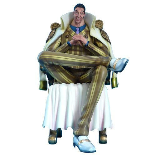 由玩具公司PLEX所推出的海贼王ARCHIVE COLLECTIONS系列,继第一弹青雉、第二弹赤犬后终于推出第三弹黄猿。黄猿是海军三大将之一,拥有闪光果实能力,能够化身闪光以极快的速度给对手致命一击,但本身造型却是个看起来令人厌恶的老头,说话语调也非常缓慢,与攻击型态形成明显反差。本作品能与前两弹作品并排重现原作中叁大将坐在一起的经典画面,黄猿的墨镜可以卸下,露出更令人咬牙切齿的机车表情,作品十分传神地把角色特性都掌握到了。商品尺寸:27cm
参考价格:16200日元(约合836元)
发售时间:预计2015年6月