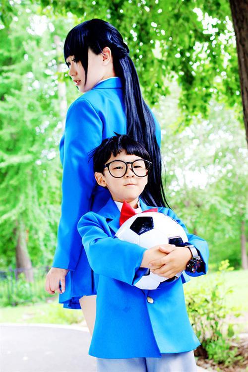 名侦探柯南美腻毛利兰Cosplay，8错，很有感觉，小柯南好可爱(✿✪‿✪｡)ﾉ ！  角色 毛利兰     cn:  寻洵_ 
staff摄影：阿武  图图化妆：寻洵_后期：阿武协力：太妃糖  太子 转自 bcy.net/coser/detail/7468/90315