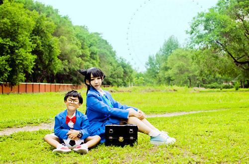 名侦探柯南美腻毛利兰Cosplay，8错，很有感觉，小柯南好可爱(✿✪‿✪｡)ﾉ ！  角色 毛利兰     cn:  寻洵_ 
staff摄影：阿武  图图化妆：寻洵_后期：阿武协力：太妃糖  太子 转自 bcy.net/coser/detail/7468/90315