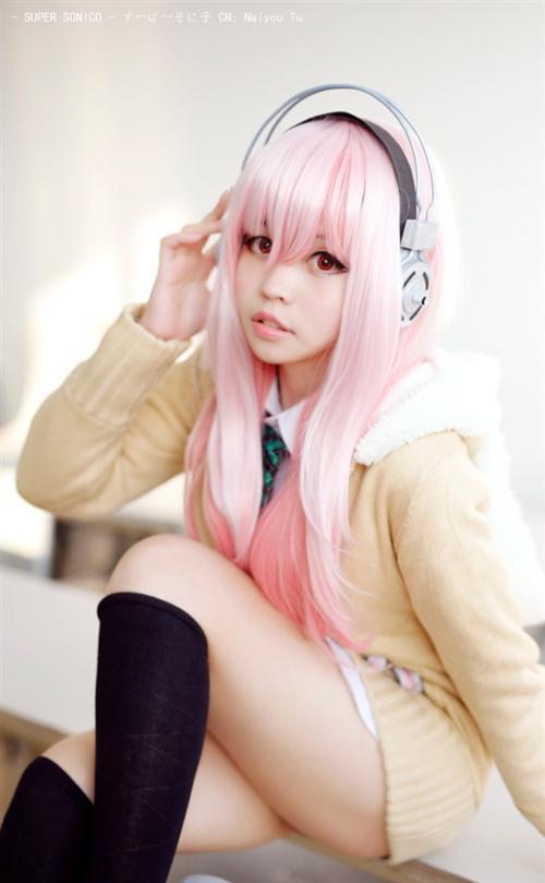 超可爱的妹子 (◕ω＜)☆原作 超级索尼子
角色 索尼子     cn:  奶油兔紙- 
staff摄影：Kiri谦  bakaLin化妆：奶油兔紙-  转自bcy.net/coser/detail/20739/147976