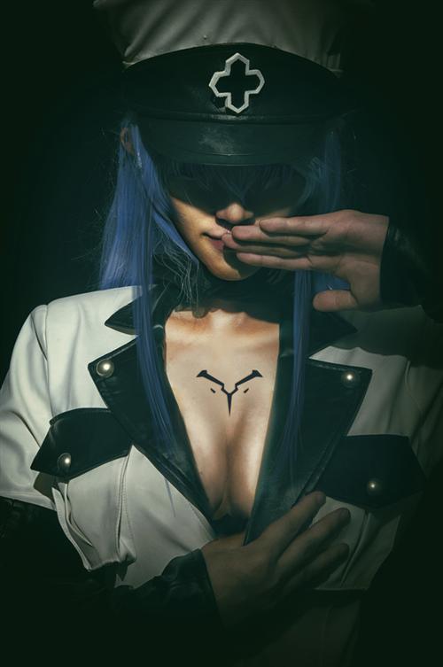 斩赤红之瞳帝国最强 SSS女王艾斯德斯登场 ，后期君，辛苦了     cn:  仰青 
staff摄影：无心化妆：伍岁后期：狼烟协力：牧可  狼烟 bcy.net/coser/detail/3011/110853