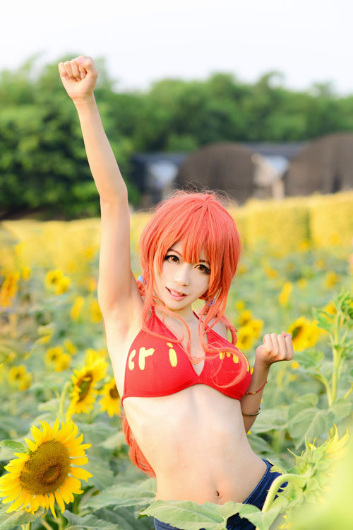 最强航海士——小贼猫娜美Cosplay，贫乳也有爱[花心]
角色 娜美     cn:  Banana笨娜娜 
staff摄影：歌罢海西流化妆：Banana笨娜娜后期：Banana笨娜娜
bcy.net/coser/detail/14495/129602