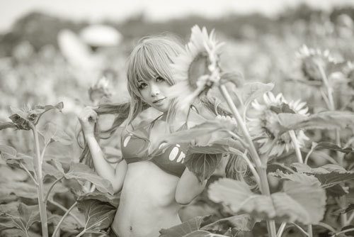 最强航海士——小贼猫娜美Cosplay，贫乳也有爱[花心]
角色 娜美     cn:  Banana笨娜娜 
staff摄影：歌罢海西流化妆：Banana笨娜娜后期：Banana笨娜娜
bcy.net/coser/detail/14495/129602