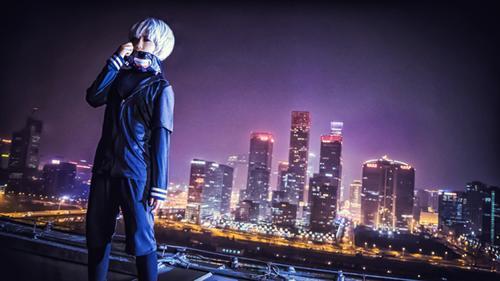 【什么都不愿放弃，就什么都得不到】背景好美，Coser有心了，金木研唯美Cos  角色 金木研     cn:  小咩 
staff摄影：中二期的小白化妆：楊小咩后期：楊小咩协力：汐白-Blanca 李西北_小痣 bcy.net/coser/detail/27057/154561