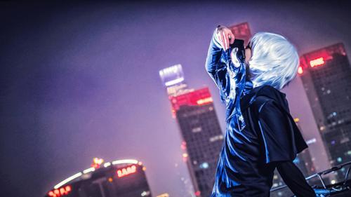 【什么都不愿放弃，就什么都得不到】背景好美，Coser有心了，金木研唯美Cos  角色 金木研     cn:  小咩 
staff摄影：中二期的小白化妆：楊小咩后期：楊小咩协力：汐白-Blanca 李西北_小痣 bcy.net/coser/detail/27057/154561