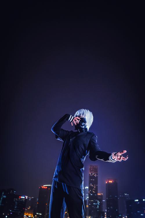 【什么都不愿放弃，就什么都得不到】背景好美，Coser有心了，金木研唯美Cos  角色 金木研     cn:  小咩 
staff摄影：中二期的小白化妆：楊小咩后期：楊小咩协力：汐白-Blanca 李西北_小痣 bcy.net/coser/detail/27057/154561