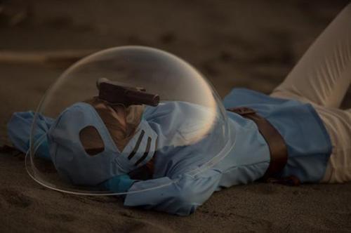 吉卜力动漫Cosplay全搜罗，那些年的美与自然的世界！说起动漫时，每个人都会在记忆深处的一个角落留给宫崎骏与吉卜力工作室的。 她们的那种清新自然，那种骑士精神，那种美好回忆的秋天，总是让我们心灵得到慰藉，灵魂得到洗涤（没看的赶紧恶补去！）。让我们再次回味下那些年吉卜力带给我们的美好回忆与感动。[嘻嘻][哈哈]