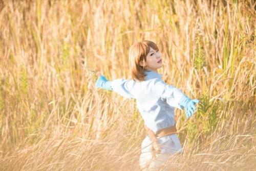 吉卜力动漫Cosplay全搜罗，那些年的美与自然的世界！说起动漫时，每个人都会在记忆深处的一个角落留给宫崎骏与吉卜力工作室的。 她们的那种清新自然，那种骑士精神，那种美好回忆的秋天，总是让我们心灵得到慰藉，灵魂得到洗涤（没看的赶紧恶补去！）。让我们再次回味下那些年吉卜力带给我们的美好回忆与感动。[嘻嘻][哈哈]