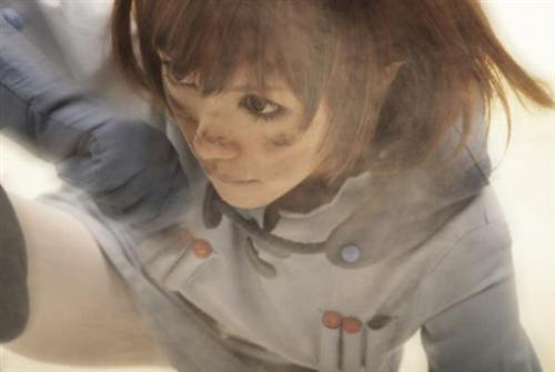 吉卜力动漫Cosplay全搜罗，那些年的美与自然的世界！说起动漫时，每个人都会在记忆深处的一个角落留给宫崎骏与吉卜力工作室的。 她们的那种清新自然，那种骑士精神，那种美好回忆的秋天，总是让我们心灵得到慰藉，灵魂得到洗涤（没看的赶紧恶补去！）。让我们再次回味下那些年吉卜力带给我们的美好回忆与感动。[嘻嘻][哈哈]