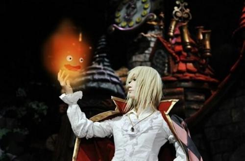 吉卜力动漫Cosplay全搜罗，那些年的美与自然的世界！说起动漫时，每个人都会在记忆深处的一个角落留给宫崎骏与吉卜力工作室的。 她们的那种清新自然，那种骑士精神，那种美好回忆的秋天，总是让我们心灵得到慰藉，灵魂得到洗涤（没看的赶紧恶补去！）。让我们再次回味下那些年吉卜力带给我们的美好回忆与感动。[嘻嘻][哈哈]