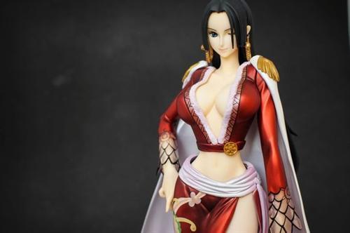 海贼王女帝波雅汉考克手办，真心美，不能忍呀[嘻嘻][花心]