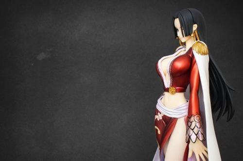 海贼王女帝波雅汉考克手办，真心美，不能忍呀[嘻嘻][花心]