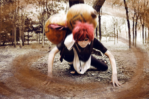 火影忍者我爱罗Cosplay，风影大大可棒，葫芦上的包装拆掉会更好[嘻嘻]
 原作 火影忍者
角色 我爱罗     cn:  镜无意 
staff摄影：悟空  仙境  404  洛洛 bcy.net/coser/detail/11679/48538