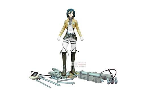 进击的巨人三笠.阿克曼手办  总共两款：大号（高21cm，129.00元） 小号（14.5cm，39.00元）MADE IN CHINA 的手办这个价格和质量应该算不错的，购买链接：http://detail.tmall.com/item.htm?id=38111693140&ali_trackid=2:mm_45107107_4164060_13506609:1424843885_2k2_917679020&clk1=e41a29d6cd84f0c929eca5203f6f8e00&spm=0.0.0.0.v4wAvH