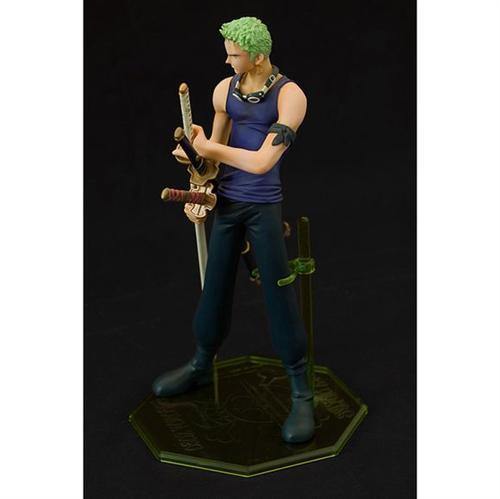 #海贼王P.O.P 系列#角色： 罗罗诺亚·索隆(ロロノア・ゾロ)
系列： P.O.P Series 1
造型师： Layup (レイアップ)
发售价： ¥3990日元
发售日期：2004/04
高度： 230mm
限定： 否