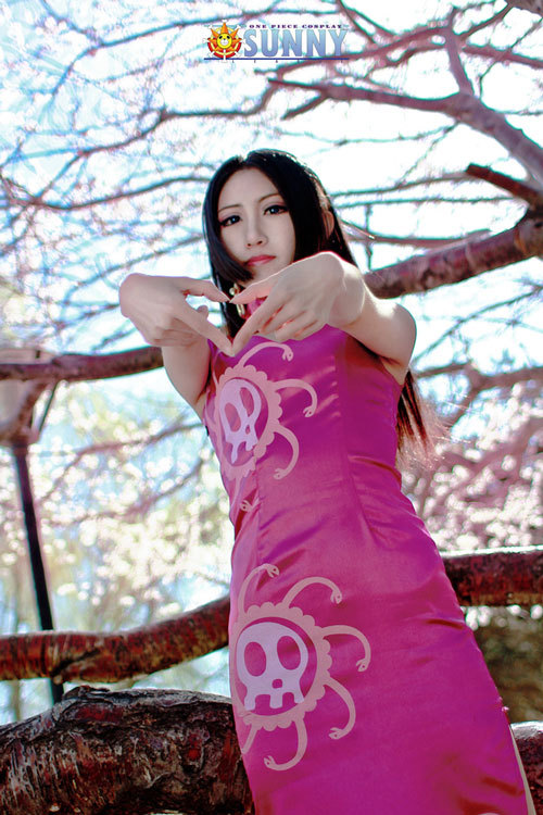 【桑尼社】海贼王--波雅·汉库克Cosplay，美翻了[花心] [花心][花心]“无论妾身做错什么事情都会被原谅，因为妾身实在是太美了！” http://weibo.com/5090754263/BED9jlb9R