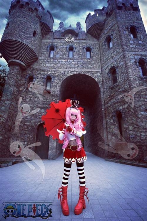 #桑尼社#海贼王COS-正片幽灵公主-佩罗娜：呵咯呵咯呵咯呵咯呵咯，我要让世界上所有可爱的玩具都变成我的僵尸。超赞[花心]  http://weibo.com/5090754263/BcZELcbR1